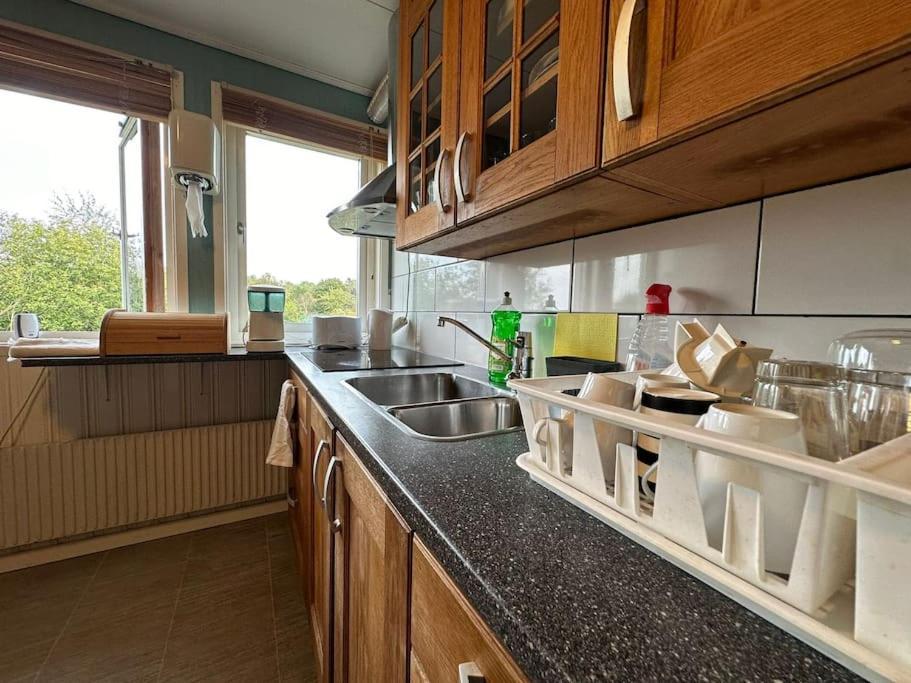 Cozy And Convenient Apartment